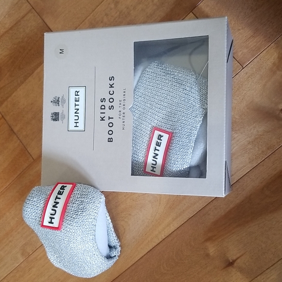 Hunter Other - Hunter girls glitter silver socks size US 11-13